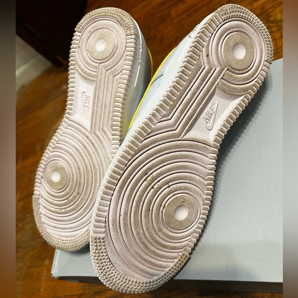 Nike Air Force 1 - Picture 6 of 7